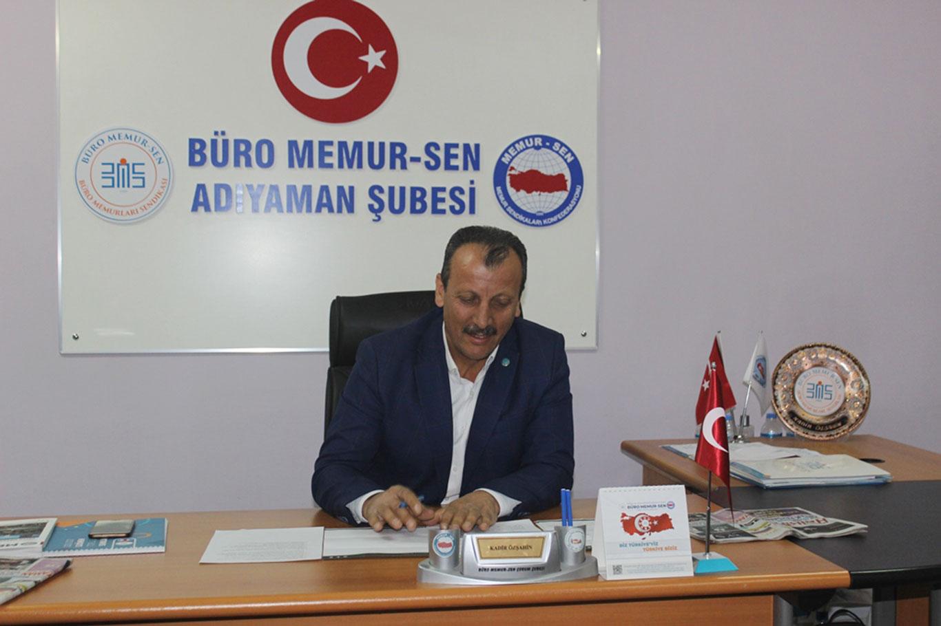 "Kılık-kıyafet yönetmeliği darbe ürünü olan bir yönetmeliktir" "Kılık-kıyafet yönetmeliği darbe ürünü olan bir yönetmeliktir"